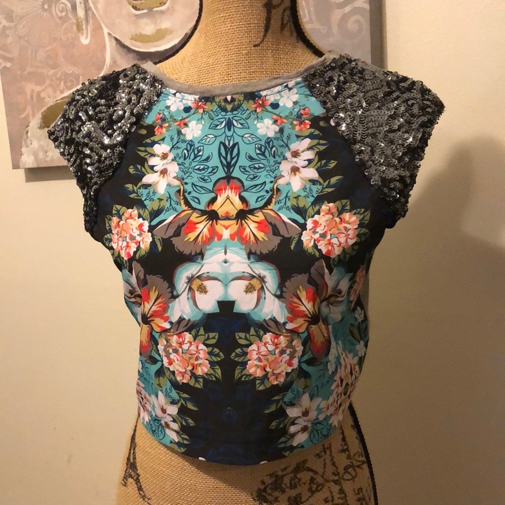 Xhilaration crop top size XS - Picture 3 of 8